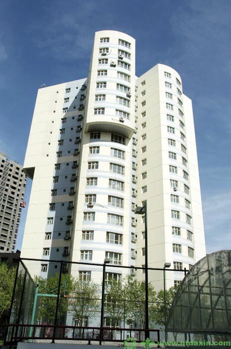 南門(mén)國(guó)際城F1高層住宅樓（新疆建筑工程天山獎(jiǎng)、江蘇省省外“揚(yáng)子杯”）